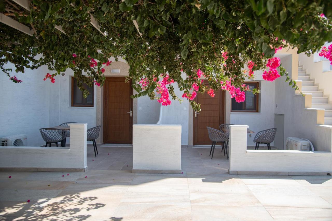 Naxos City Alta Vista Naxosアパートホテル エクステリア 写真